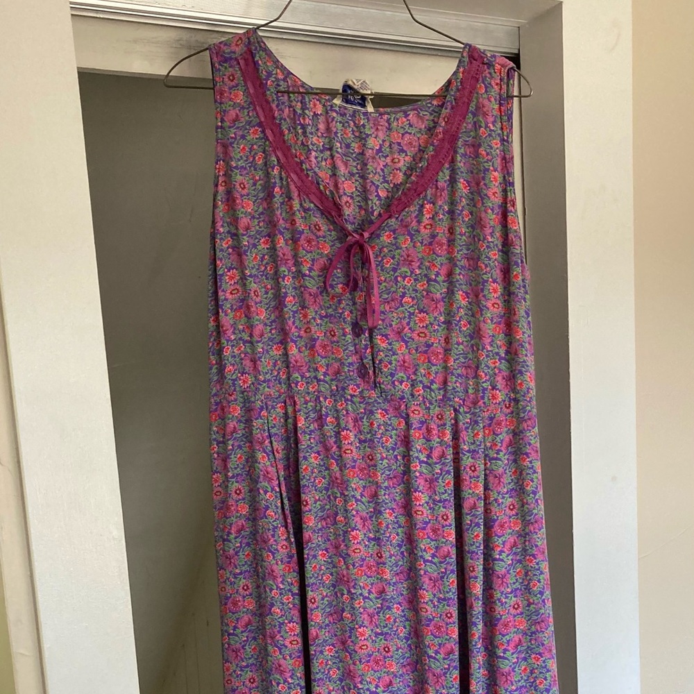 Feminine April Cornell floral jumper